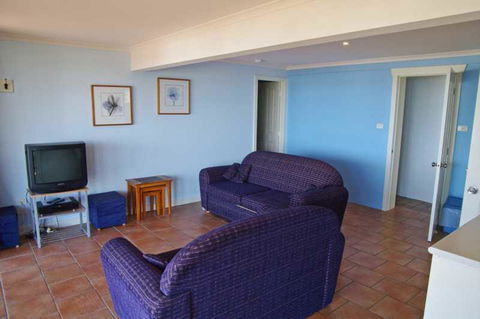 Cooinda, 17 Dulconghi Street - Darwin Tourism 2