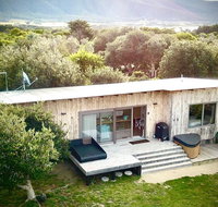 Coopers Ocean Cabin and Jacuzzi - Darwin Tourism