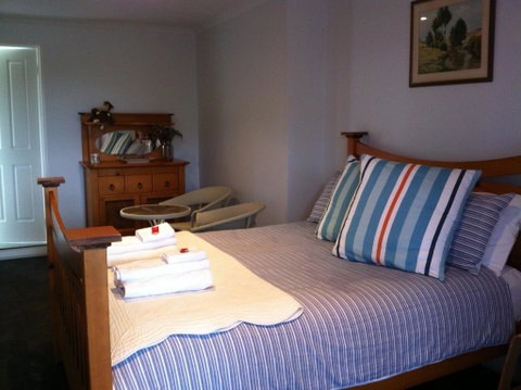 Corinella On The Esplanade Bed & Breakfast - Darwin Tourism 3