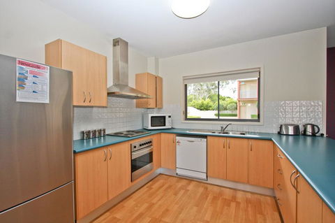 Cosmopolitan Apartments - Darwin Tourism 3