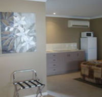 Cosmos Country Motor Inn - Darwin Tourism
