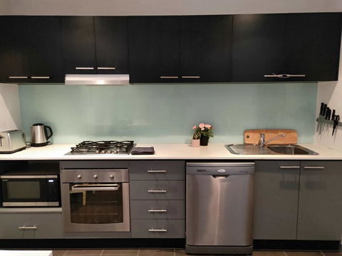 Cosy Modern Apartment In Brunswick - Darwin Tourism 3