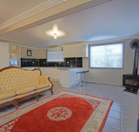 Cottage in the Country - Darwin Tourism