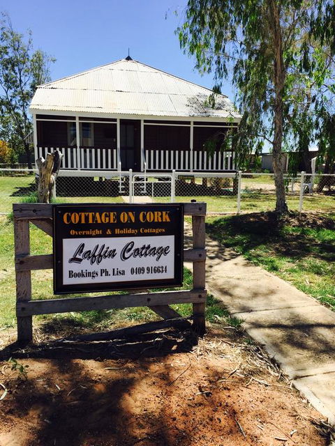 Cottage On Cork -Laffin Cottage - Darwin Tourism 3