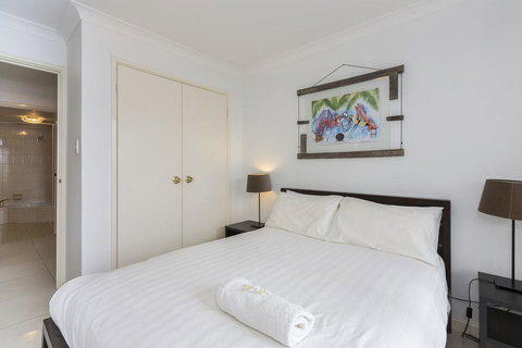 Cottesloe Cove Beach Apartment - Darwin Tourism 3