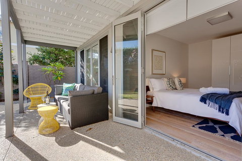 Cottesloe Executive Beach House - Darwin Tourism 2