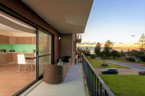 Cottesloe Parkside On The Beach - Darwin Tourism 1