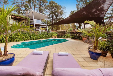 COUNTRY MEETS THE BAY - MOUNT ELIZA - Darwin Tourism 0