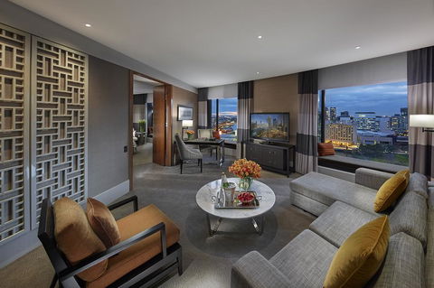 Crown Towers Melbourne - Darwin Tourism 1
