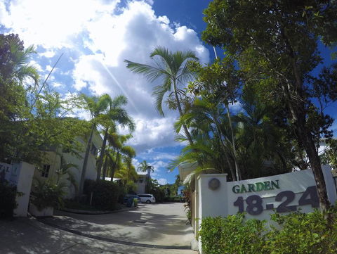 Crystal Garden Resort & Restaurant - Darwin Tourism 0