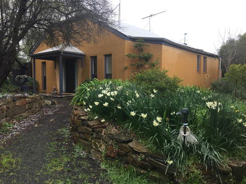 Cullen House - Darwin Tourism 0