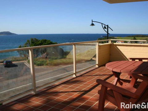 Cumbernauld #9 - 9/12 Terrigal Esp - Darwin Tourism 0
