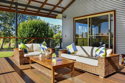 Curra Homestead Maleny - Darwin Tourism 1