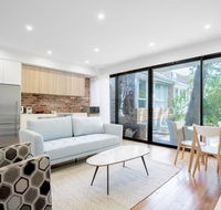 Designer Taste 2BR TownhouseHawthorn - Darwin Tourism