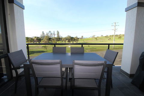 Dolphin Court 2, 1 Gowing Street - Darwin Tourism 3
