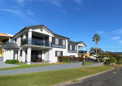 Dolphin Court 2, 1 Gowing Street - Darwin Tourism 1