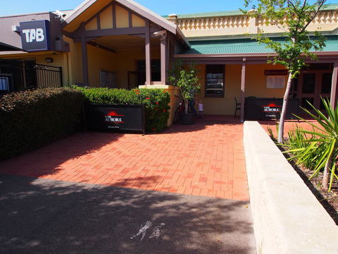 Dongara Hotel Motel - Darwin Tourism 0