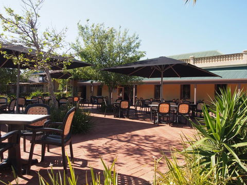 Dongara Hotel Motel - Darwin Tourism 1