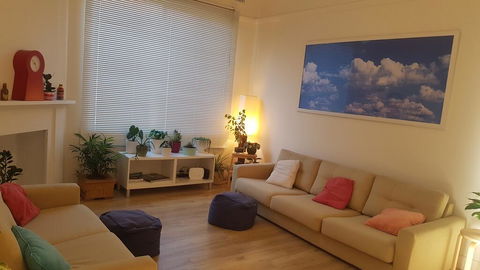 Double Bedroom In Bright And Airy House - Darwin Tourism 2