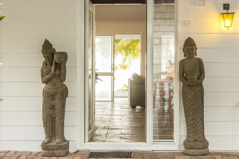 Drift Beach House Getaway - Darwin Tourism 3