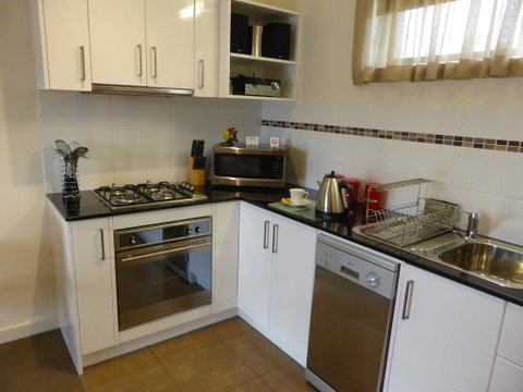 Dromana Beach Getaway Motel - Darwin Tourism 1