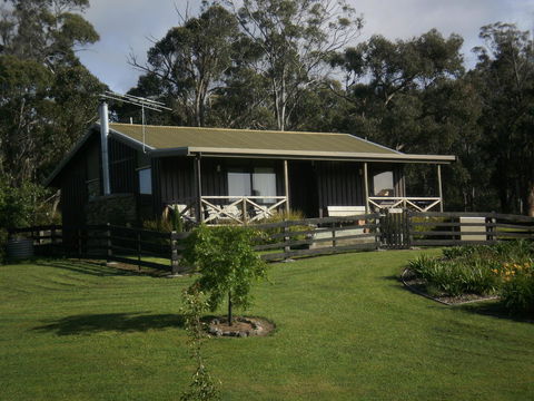 Duffy's Country Accommodation - Darwin Tourism 0
