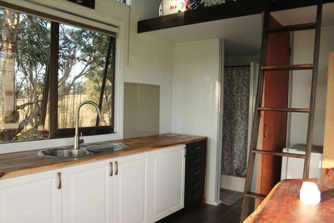 Dyl & Lil's Tiny House On Wheels - Darwin Tourism 2