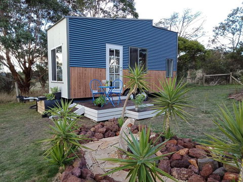 Dyl & Lil's Tiny House On Wheels - Darwin Tourism 0