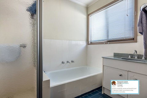 Eagle Bay Cottage - Darwin Tourism 2