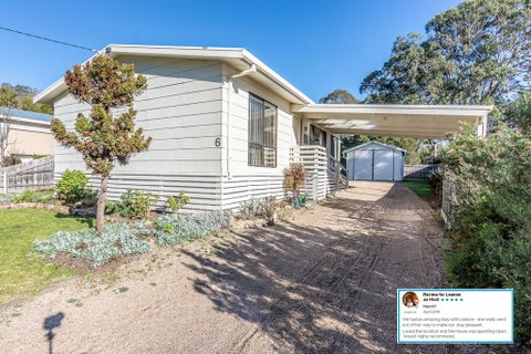 Eagle Bay Cottage - Darwin Tourism 0