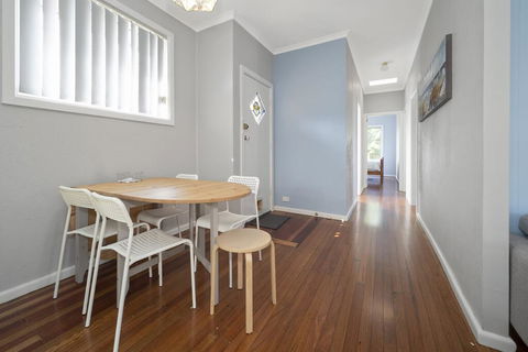 Eloora House, Blue Bay - Darwin Tourism 3