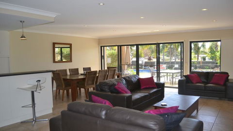 ELSINOR Townhouse 7 Mulwala - Darwin Tourism 1