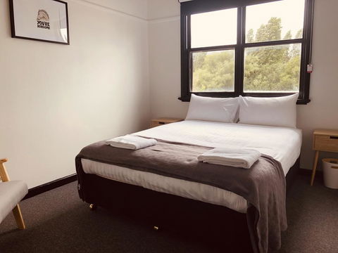 Empire Hotel Beechworth - Darwin Tourism 2