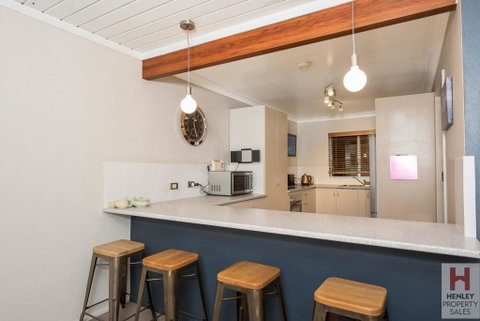 Erulisse-Spacious Townhouse With Magical Lake Views - Darwin Tourism 2