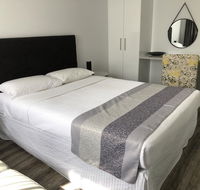 Escape On Lake - Darwin Tourism