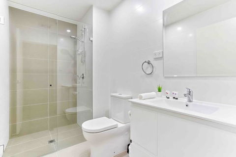 ESQ Astonishing 3BD Apartment 1 Min From Train Station - Darwin Tourism 2