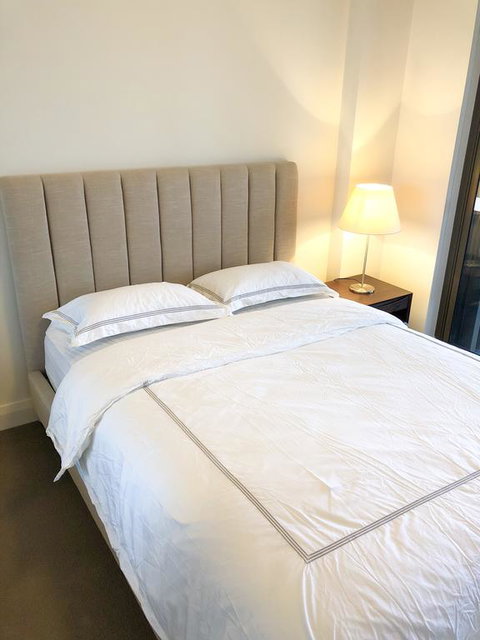Executive Apartment Sydney Olympic Park - Darwin Tourism 3
