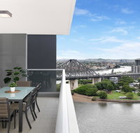 Executive Family 3 Bedroom Suite - Brisbane CBD - Views - Pool - WIFI - Free parking - Darwin Tourism