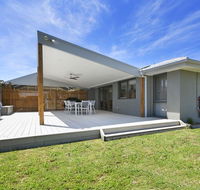 Fairway Views Pet Friendly house with WiFi AC Heating walk to beach - Darwin Tourism
