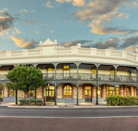 Farmers Home Hotel - Darwin Tourism