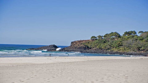 Fingal Beach Beach Shack - Darwin Tourism 0