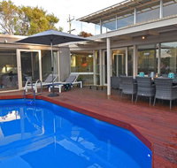FLORENCE HOUSE Sundrenched Luxury with Pool  Deck - Darwin Tourism