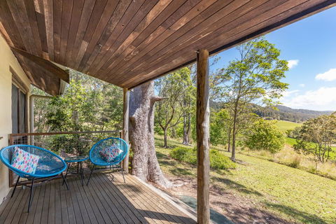 Orara Glen Pty Ltd- Friday Creek Retreat - Darwin Tourism 1