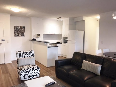 Frisco Apartments - Darwin Tourism 1