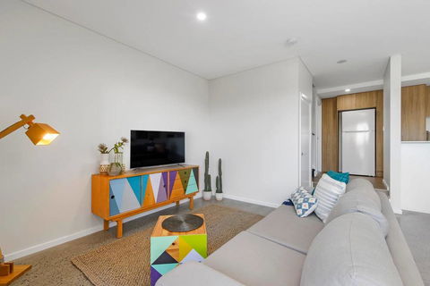 G149 - Apt 2 - Darwin Tourism 3
