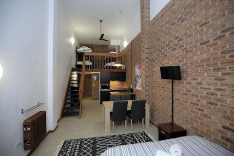 Gables 11 On Clyde Street - Darwin Tourism 0