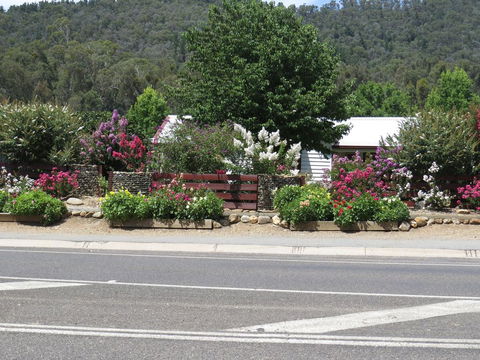 Gatekeepers Traditional Bed & Breakfast - Darwin Tourism 0