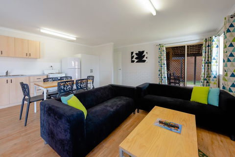 Geraldton's Ocean West Holiday Units & Short Stay Accommodation - Darwin Tourism 2