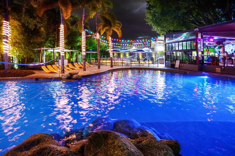 Gilligan's Backpacker Hotel & Resort Cairns - Darwin Tourism 1