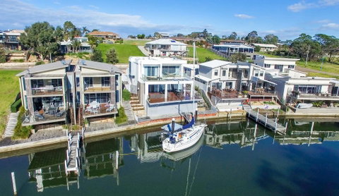 Gippsland Lakehouse - Darwin Tourism 0